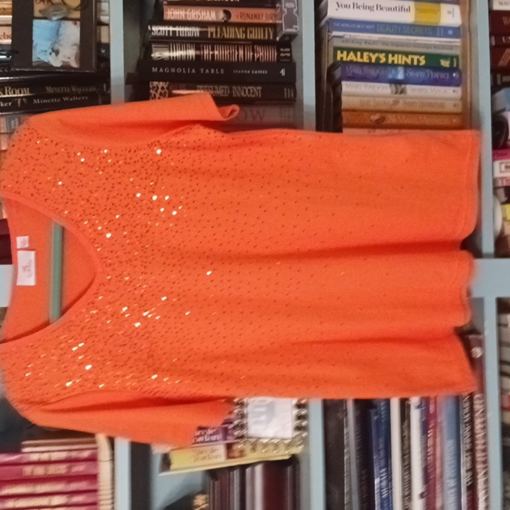 Quacker Factory Orange Sequin T Shirt. L